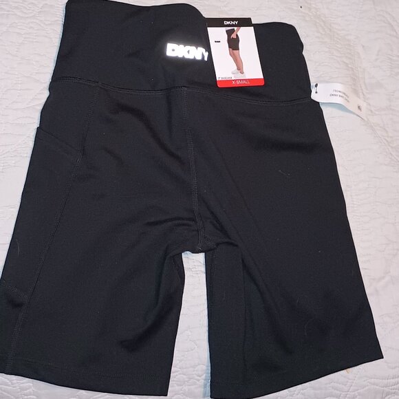 NEW DKNY Women's Pull-on Fitted Silhouette 7" Inseam Bike Shorts Black XS - Picture 10 of 11